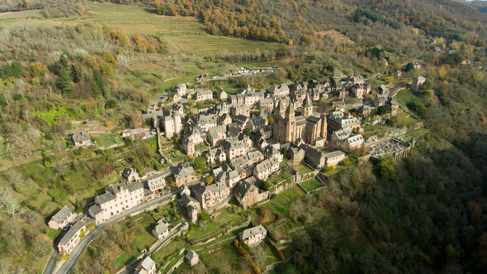 Photos de Voie du Puy en Velay Vues de Voie du Puy en Velay - Via Podiensis - GR65® GR6®