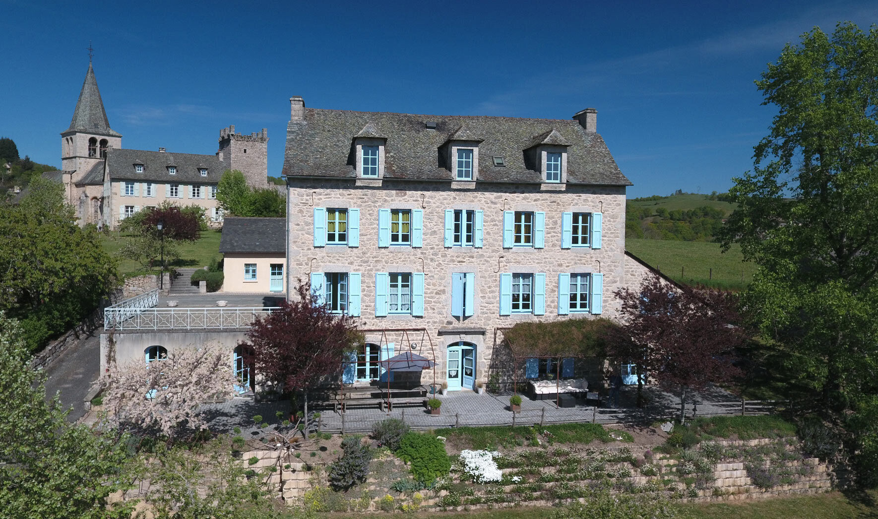 Photos de Domaine de Sénos Domaine de Sénos - Gîte / Gîte d'étape à Sénergues (Aveyron)