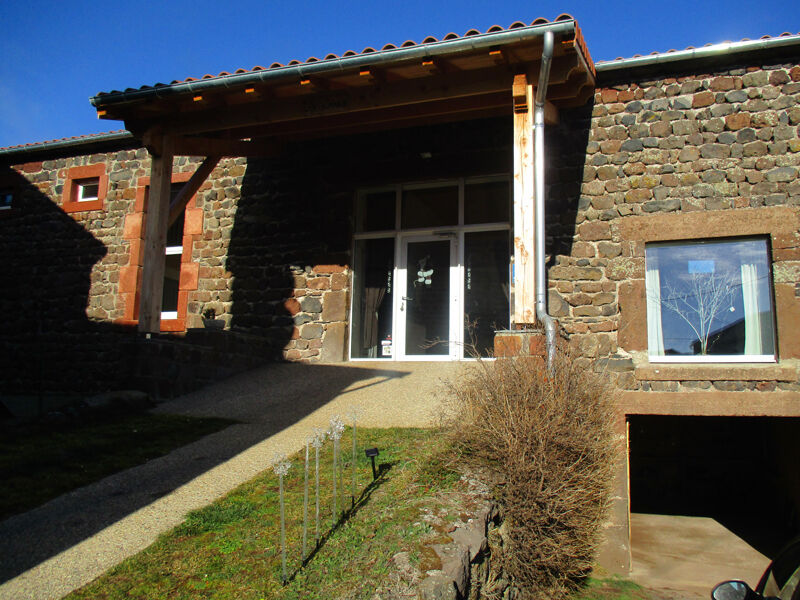 La Grange - Gîte / Gîte d'étape à Montbonnet (Haute-Loire)