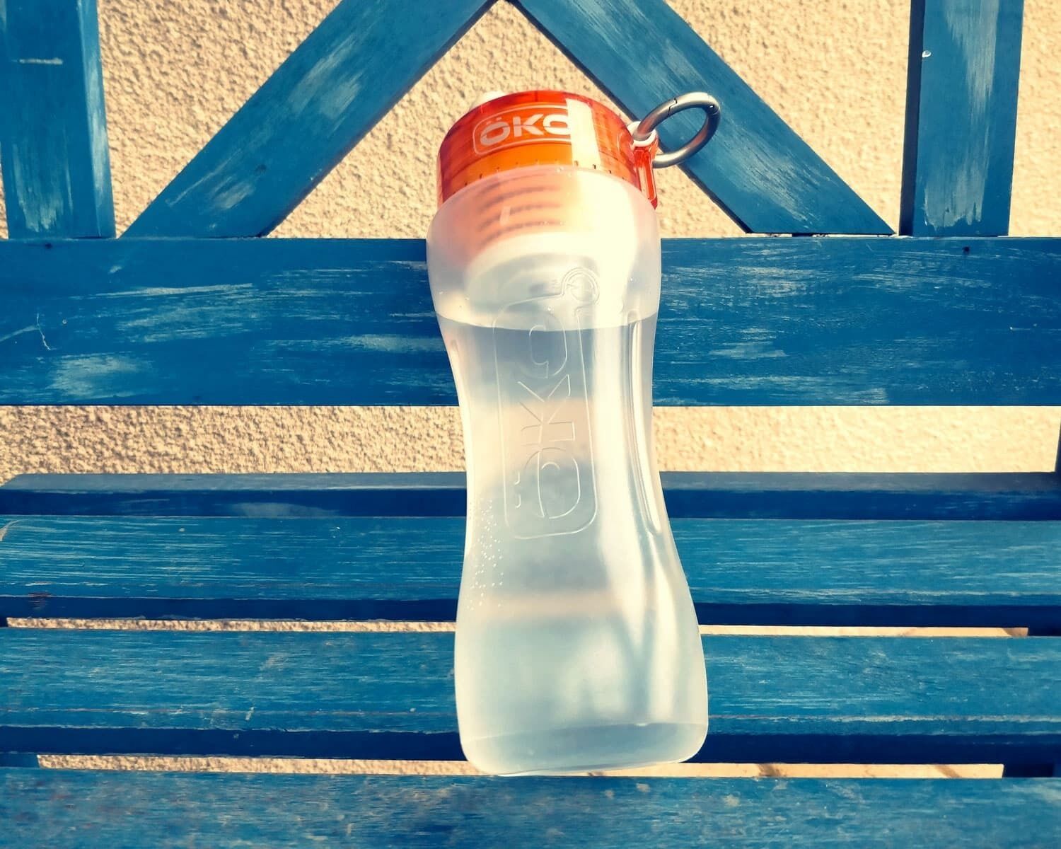 La gourde filtrante Öko, idéale pour la randonnée au long cours (ou à la maison) La gourde filtrante Öko, idéale pour la randonnée au long cours (ou à la maison)
