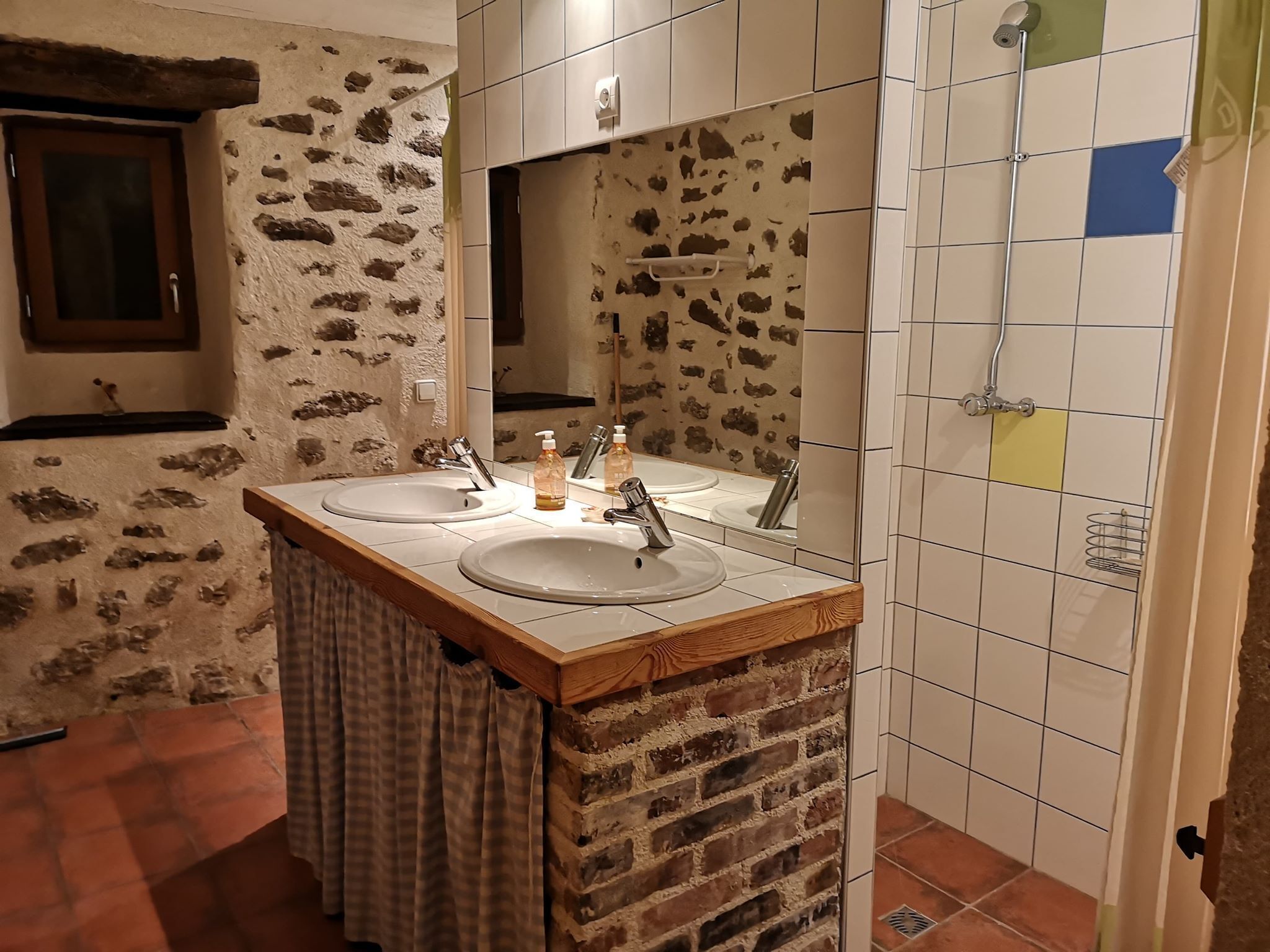 Immobilier - Corps de ferme / écogite sur la voie du Puy