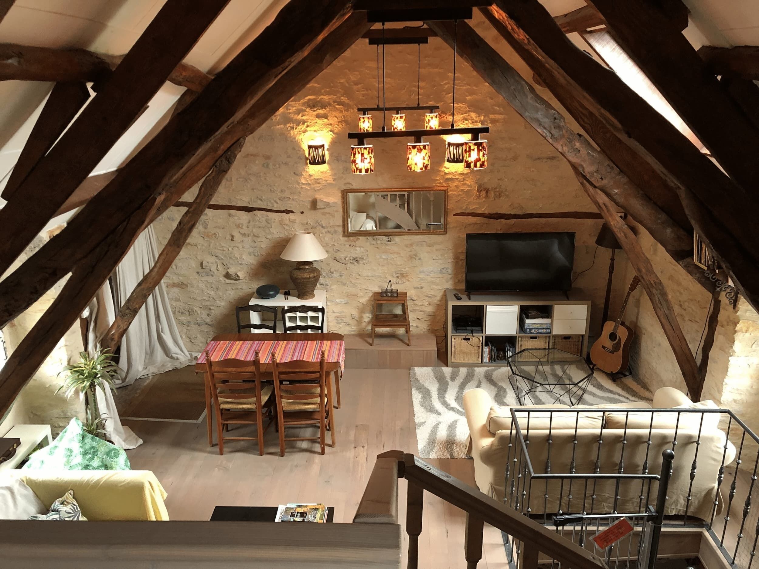 Immobilier - Magnifique ensemble en pierre